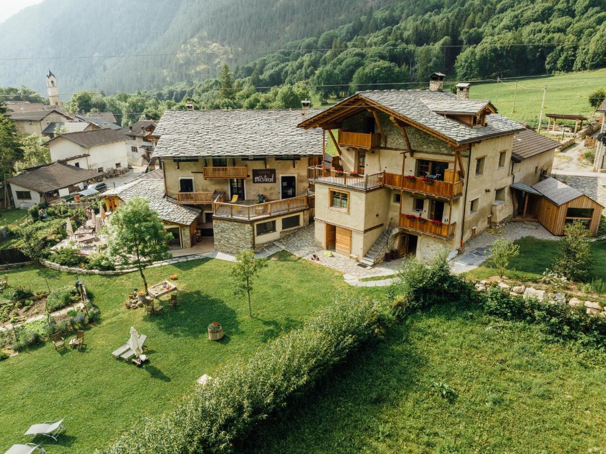 Albergo Locanda Mistral Acceglio Eksteriør billede